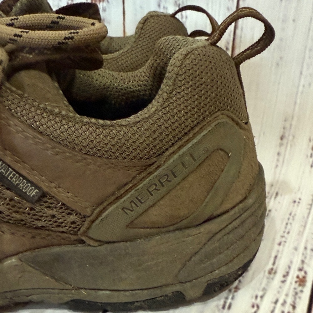Merrell Women's Tan and Black Athletic Shoes - Picture 3 of 5